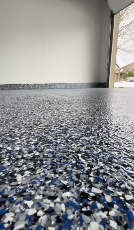 Blue, black and white flake garage